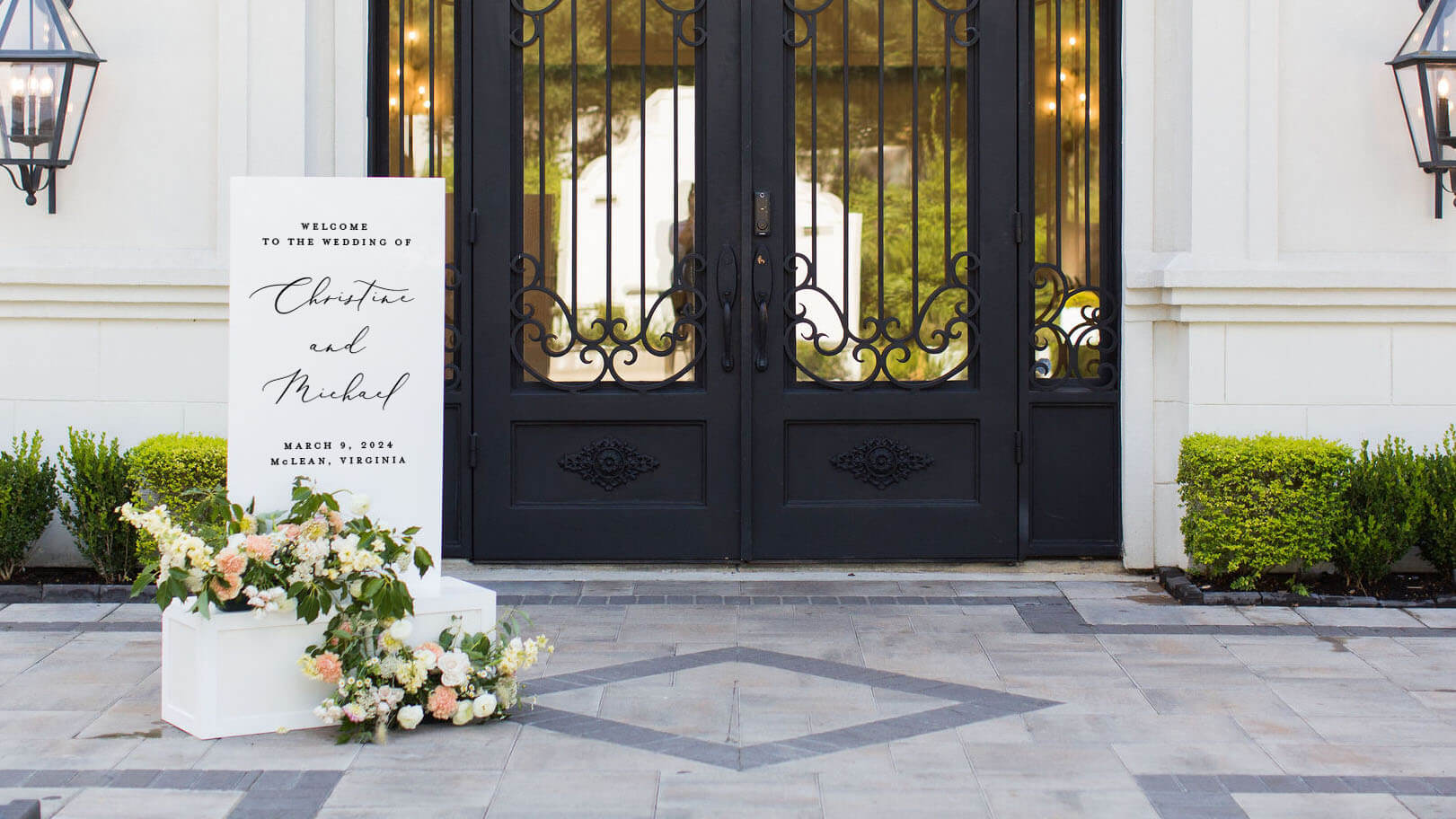 wedding-welcome-signs-elegant-acrylic-welcome-signs-lily-roe-co