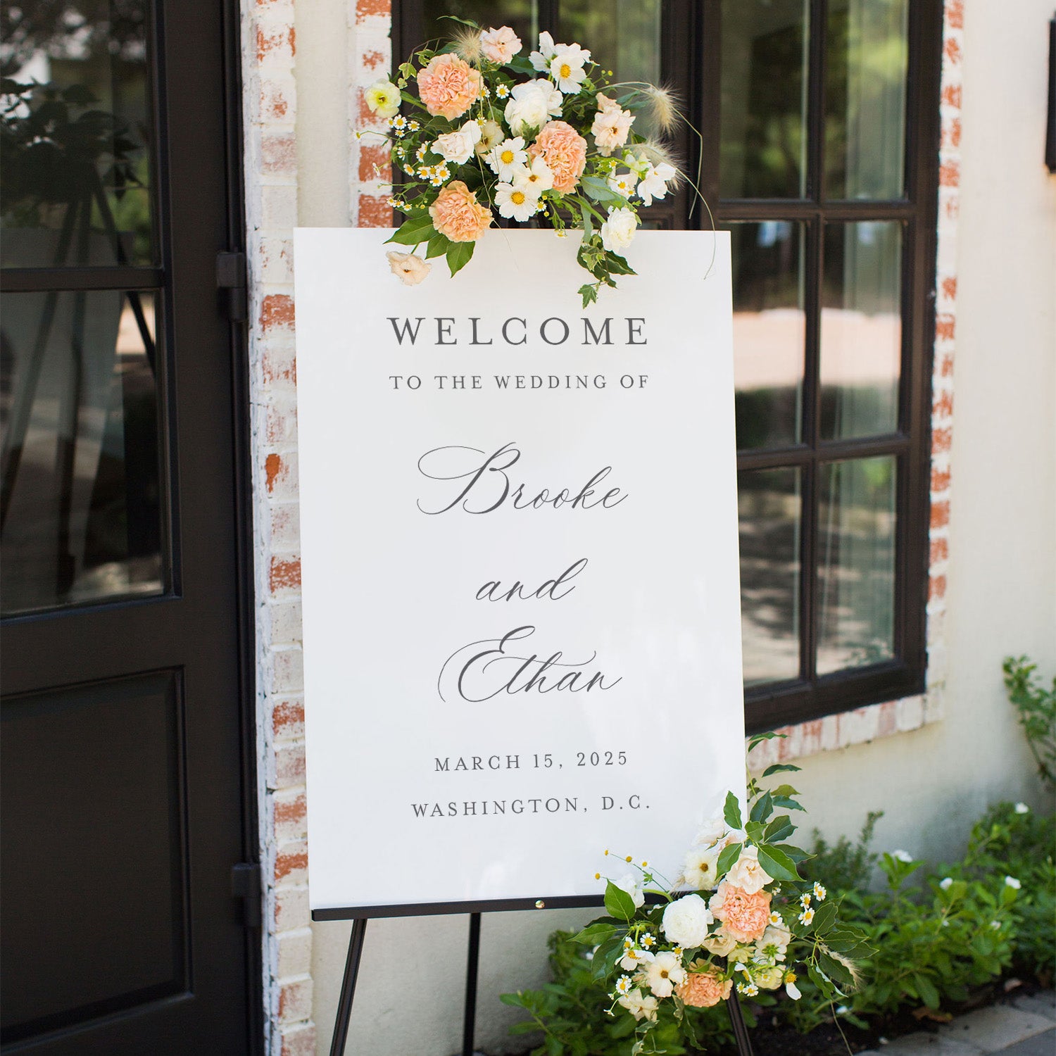 Acrylic Welcome Wedding Signs | The Caitlyn