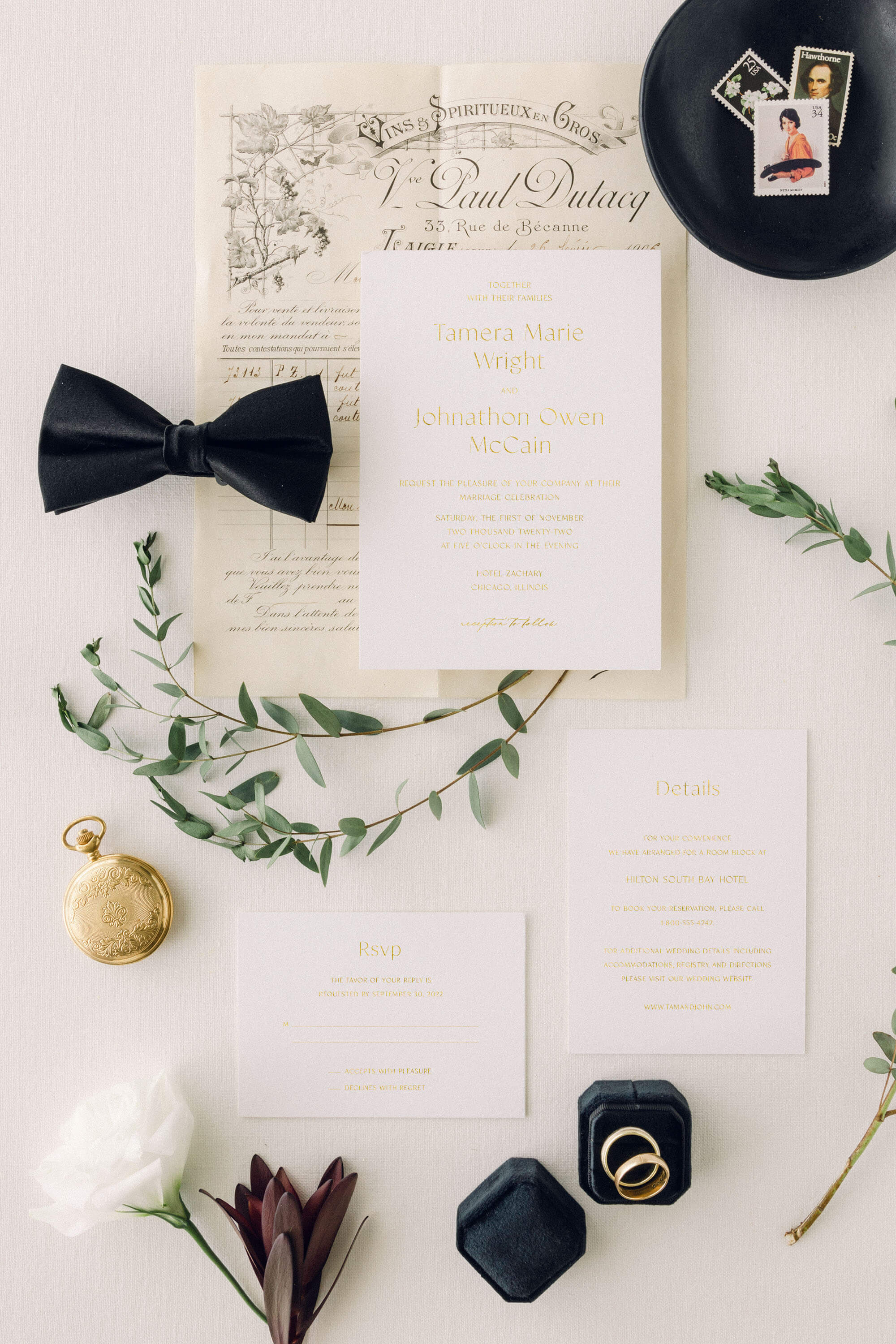 White store and gold Wedding invitations