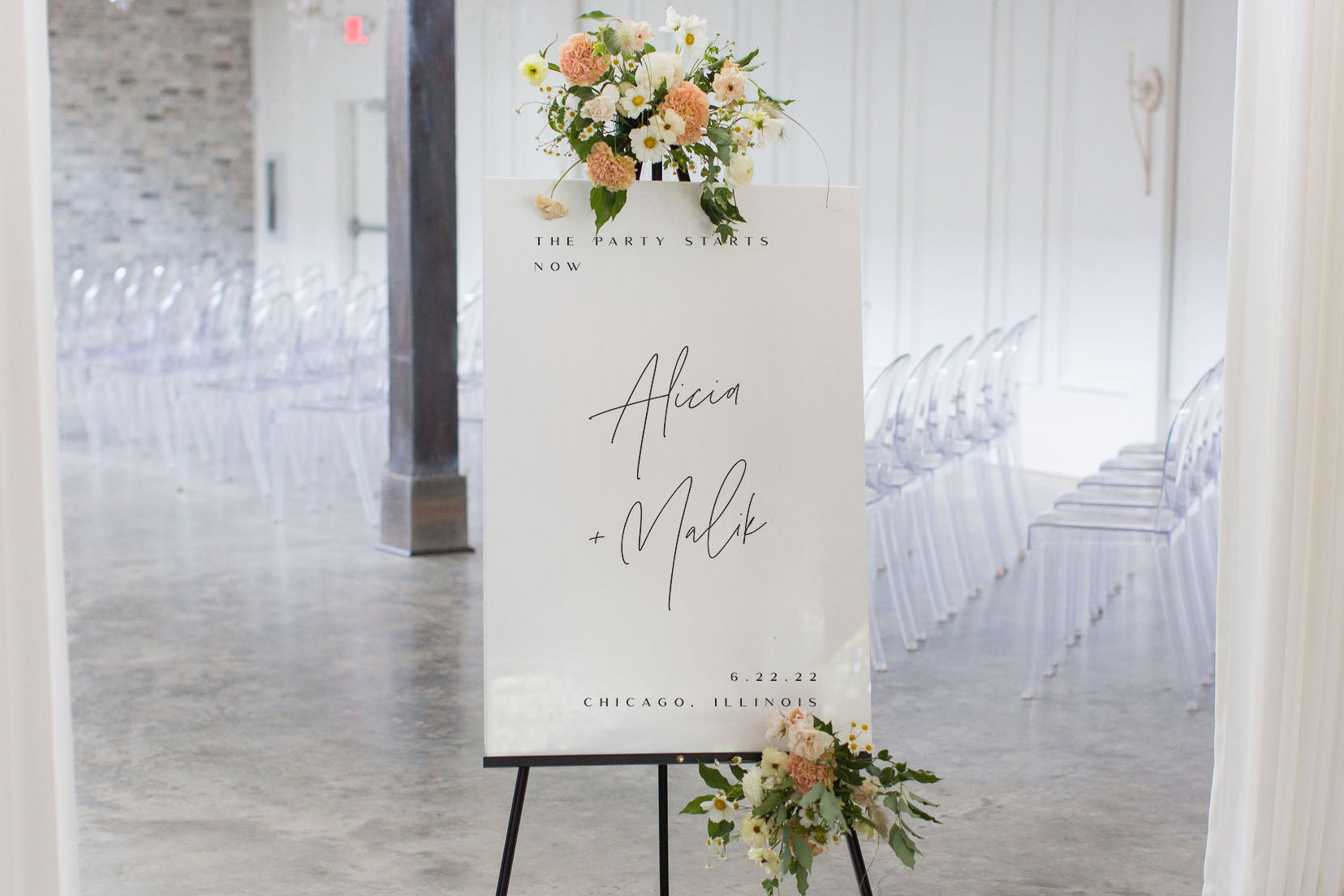 Acrylic Wedding Welcome Board | The Alicia