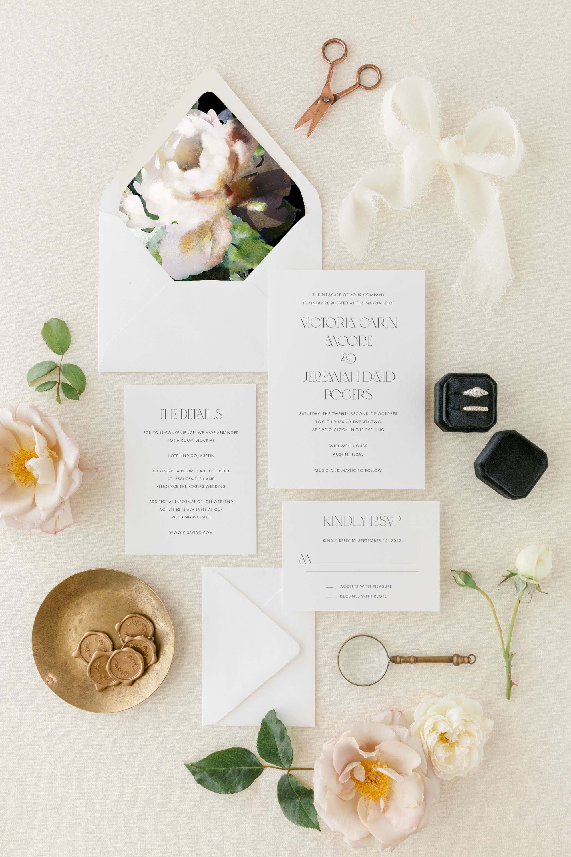 Designer-Wedding-Invitation-Victoria-4-Piece-Suite