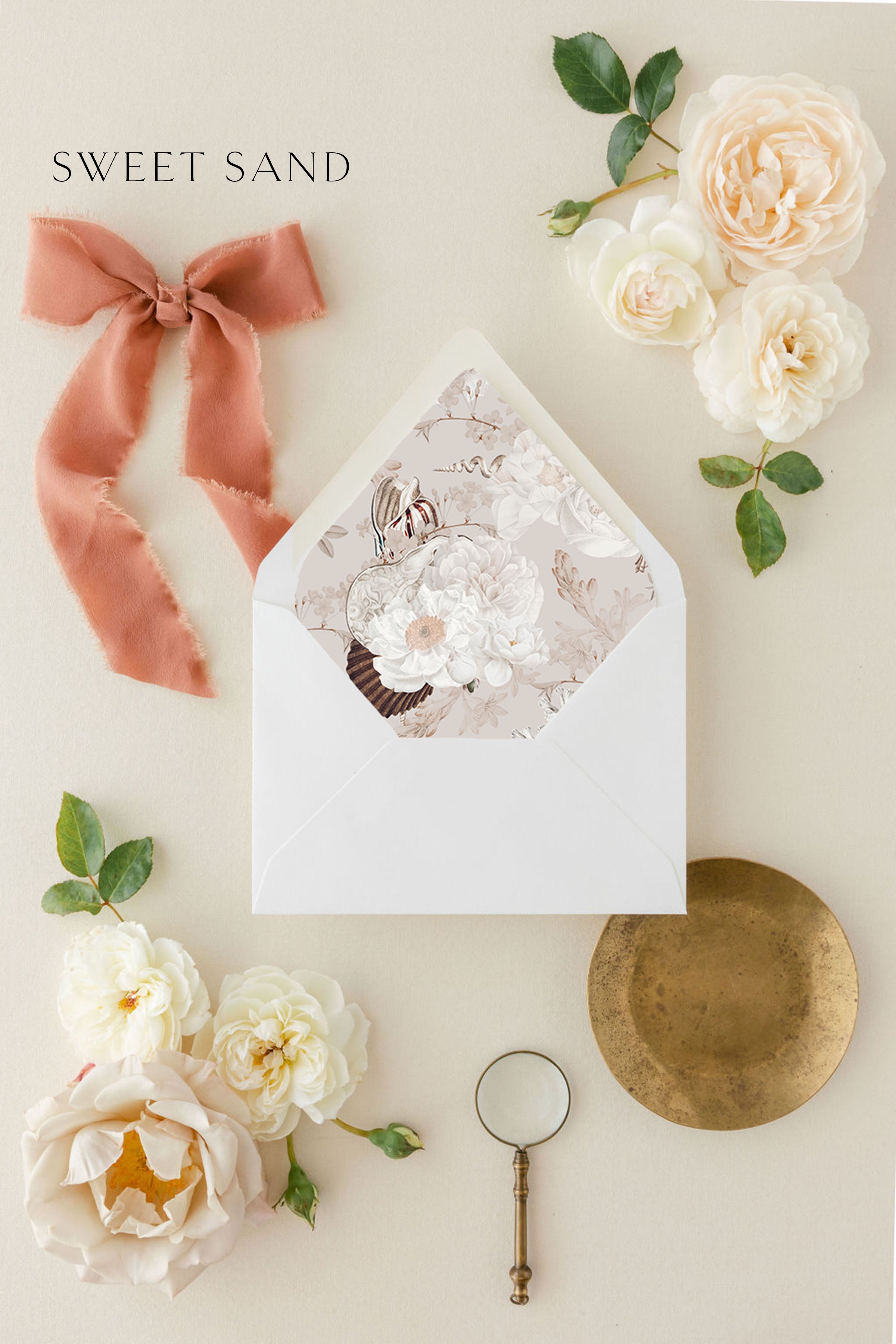 15 Beautiful Wedding Envelope Liner Ideas